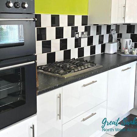 Great Sankey Serviced Accommodation Warrington Exterior foto