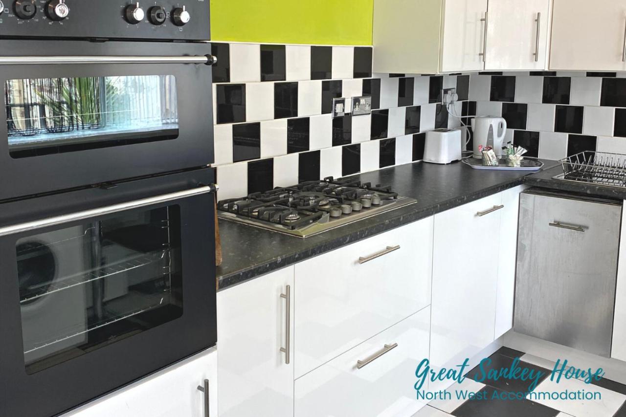 Great Sankey Serviced Accommodation Warrington Exterior foto